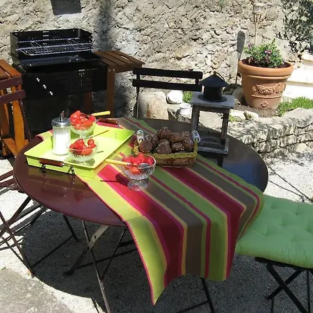 Le Maset Des Aires: Luberon Views With Summer Jacuzzi *