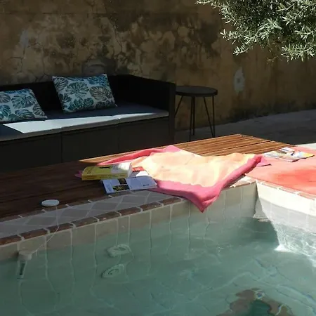 Le Maset Des Aires: Luberon Views With Summer Jacuzzi