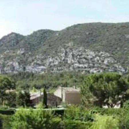Apartment Le Maset Des Aires: Luberon Views With Summer Jacuzzi Maubec (Vaucluse)