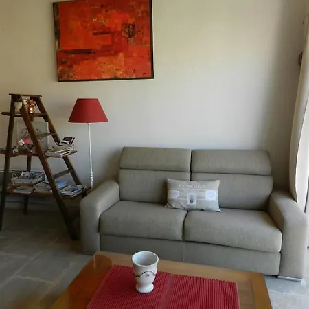 Le Maset Des Aires: Luberon Views With Summer Jacuzzi Apartment Maubec (Vaucluse)
